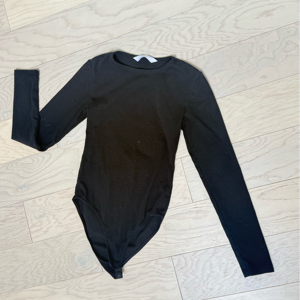 Mangopop Black One-Shoulder Long Sleeve Top